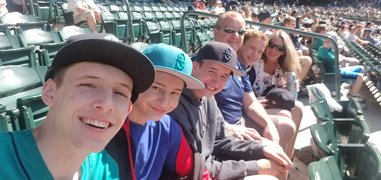 Jeff Glazer at the game